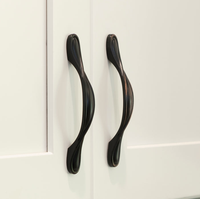 TH-1617 Oil Rubbed Bronze Traditional Handle